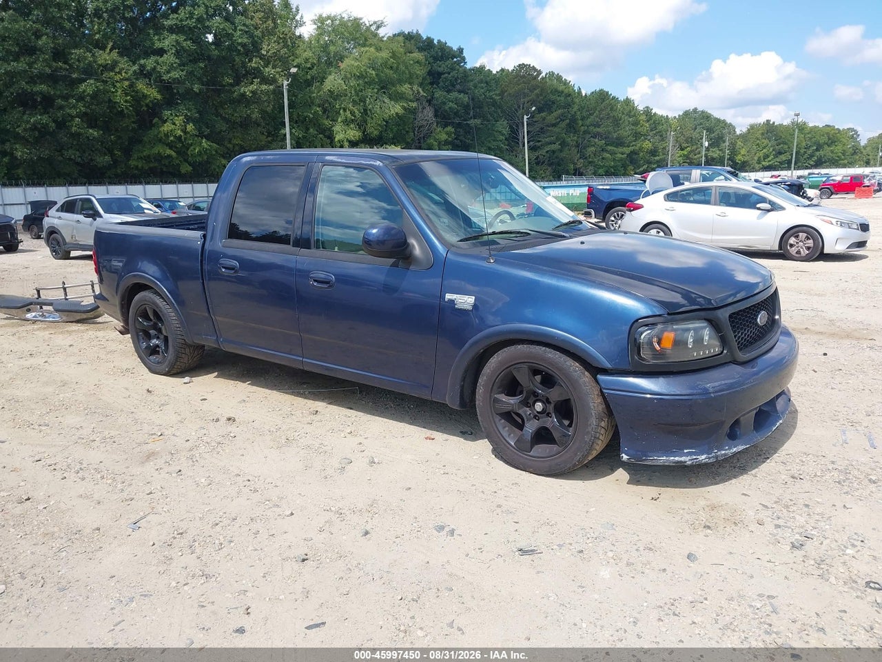 2002 FORD F-150 LARIAT/XLT