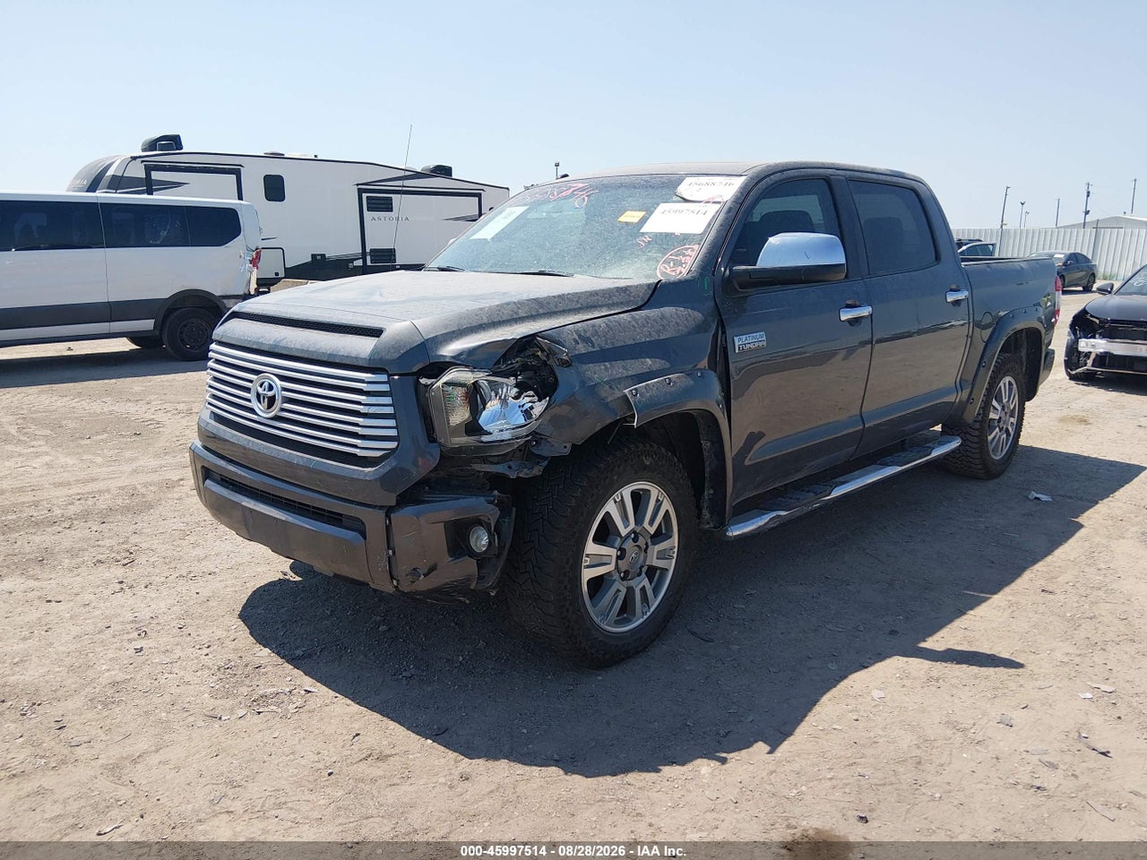 2016 TOYOTA TUNDRA PLATINUM 5.7L V8 · 2/11