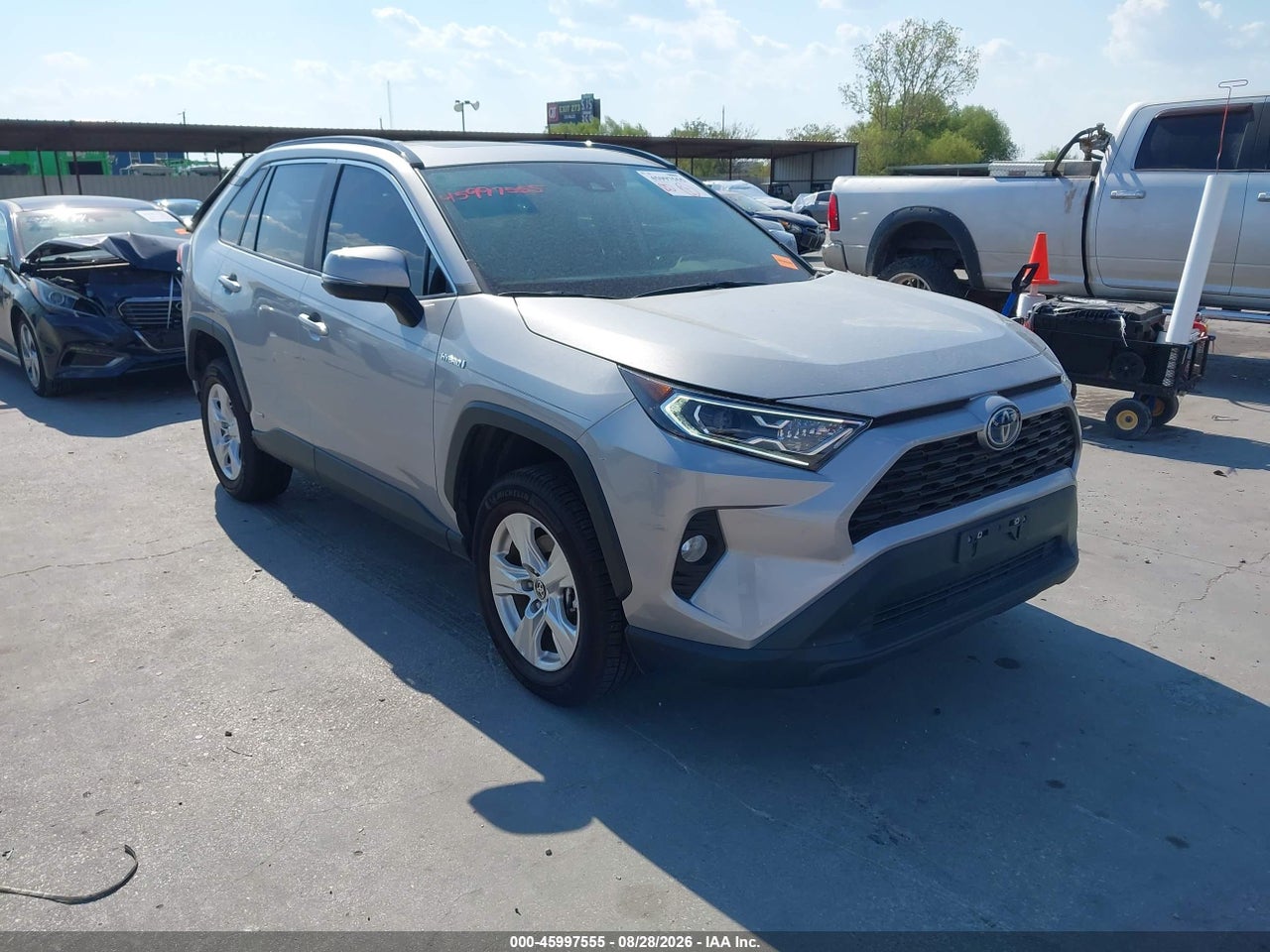 2021 TOYOTA RAV4 HYBRID XLE