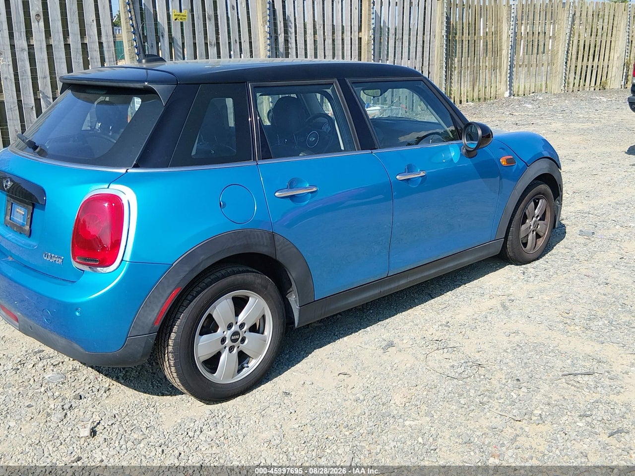 2017 MINI HARDTOP COOPER · 4/11