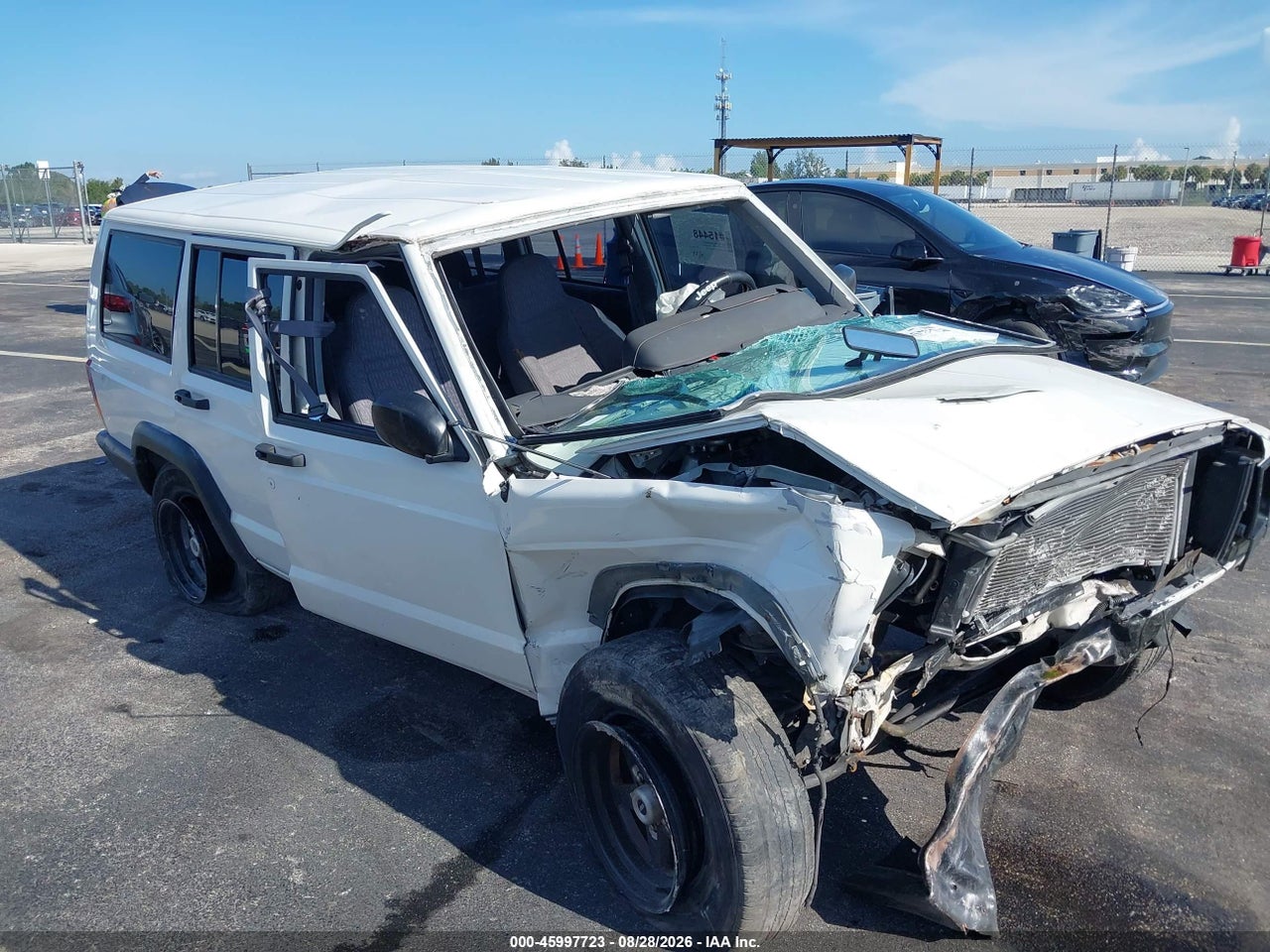 1997 JEEP CHEROKEE SE · 6/10