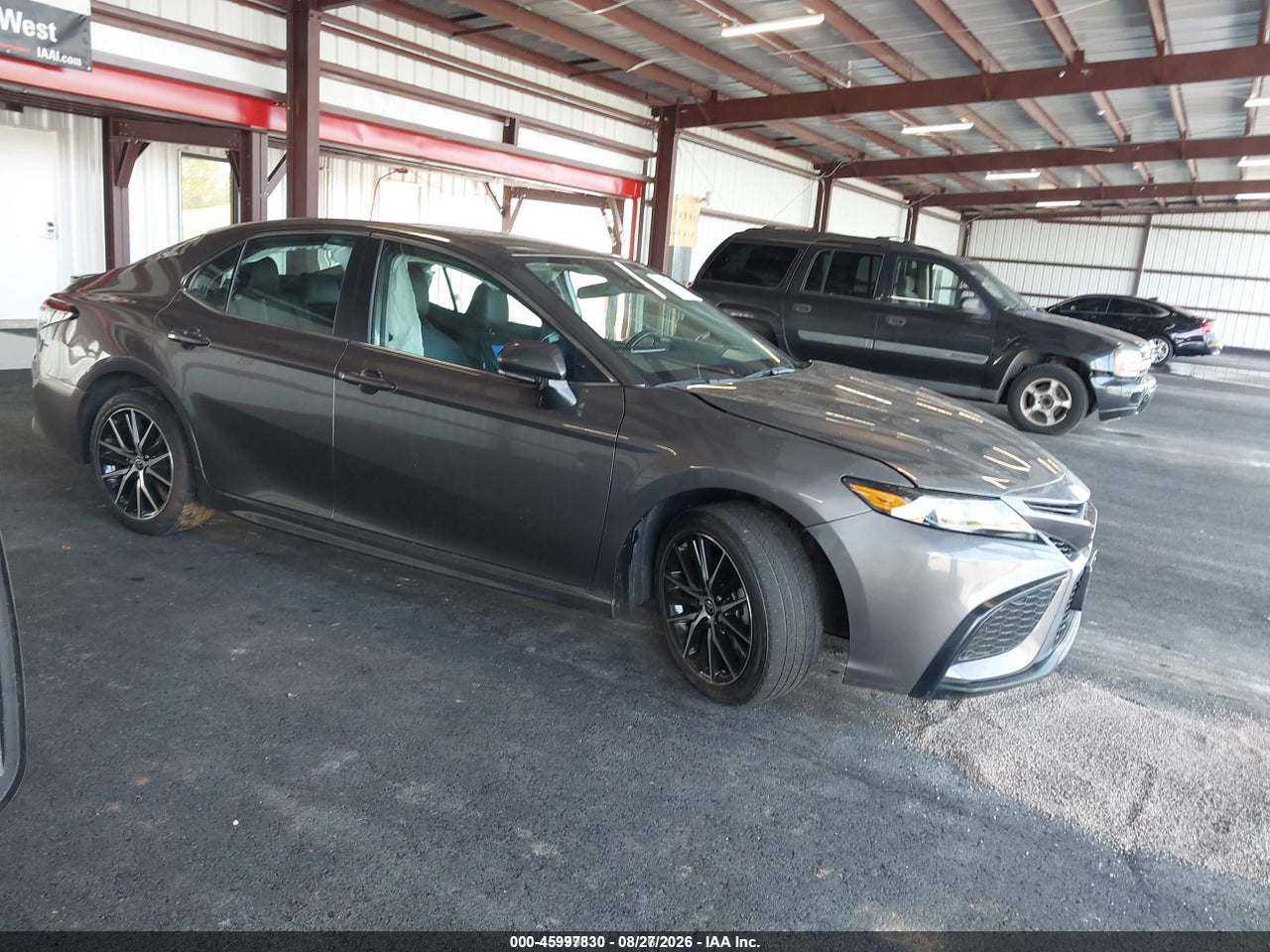 4T1G11AK8PU****** · 2023 TOYOTA CAMRY SE