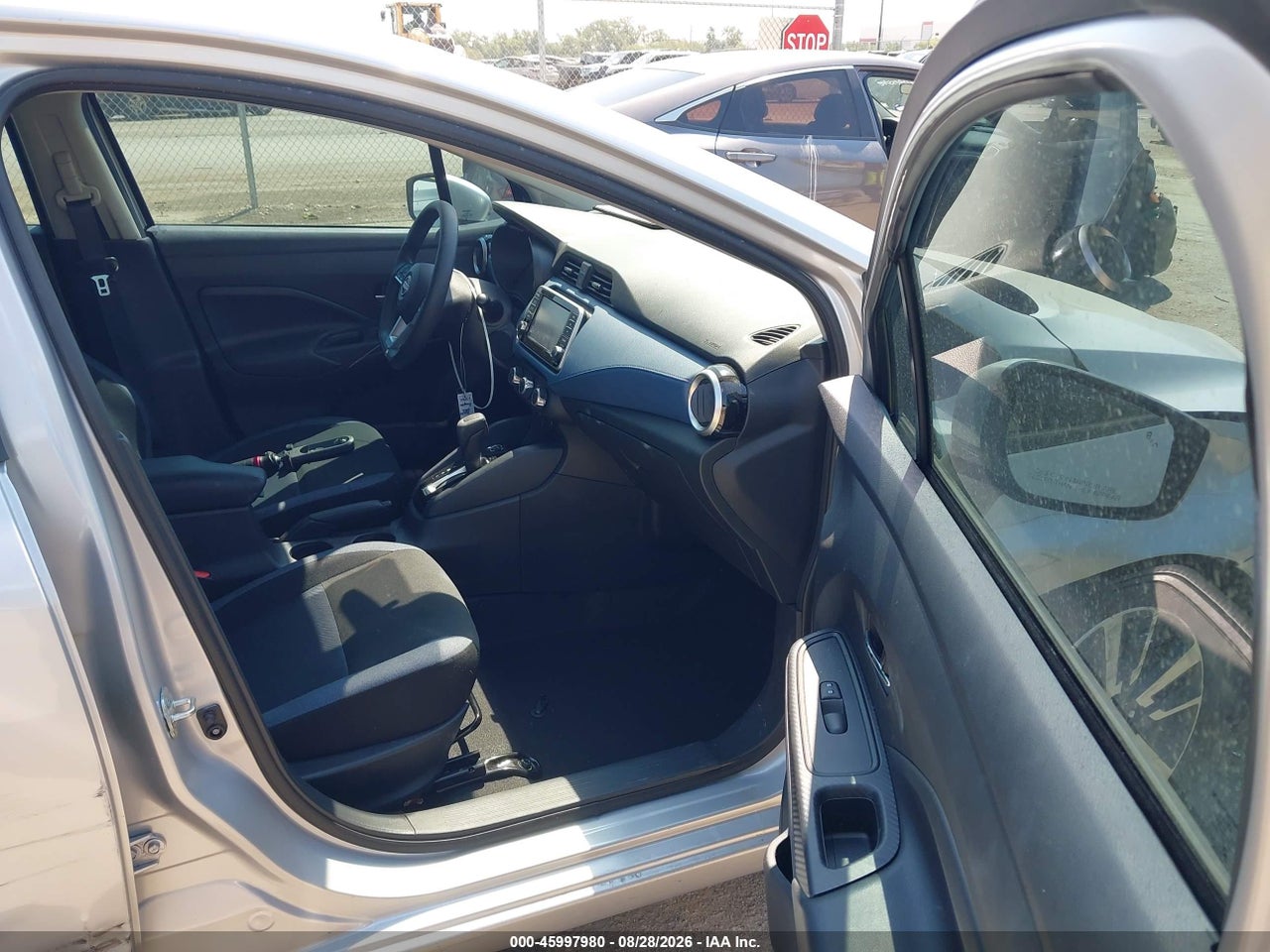 2025 NISSAN VERSA 1.6 SV · 5/11