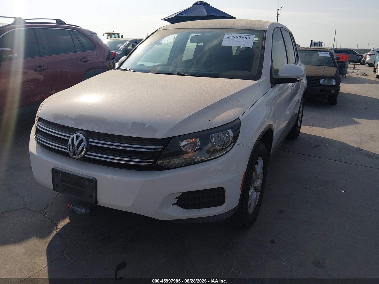 2013 VOLKSWAGEN TIGUAN S · 2/11