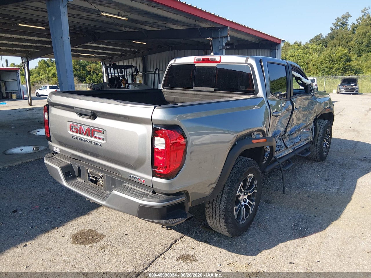 2023 GMC CANYON 4WD  SHORT BOX AT4 · 4/11
