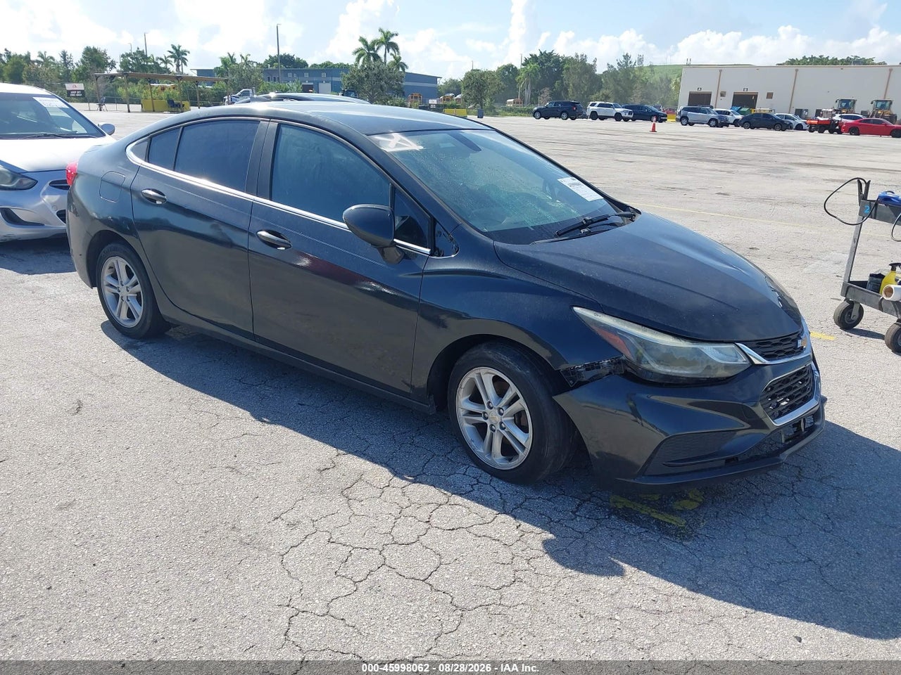 1G1BE5SM9J7****** · 2018 CHEVROLET CRUZE LT AUTO