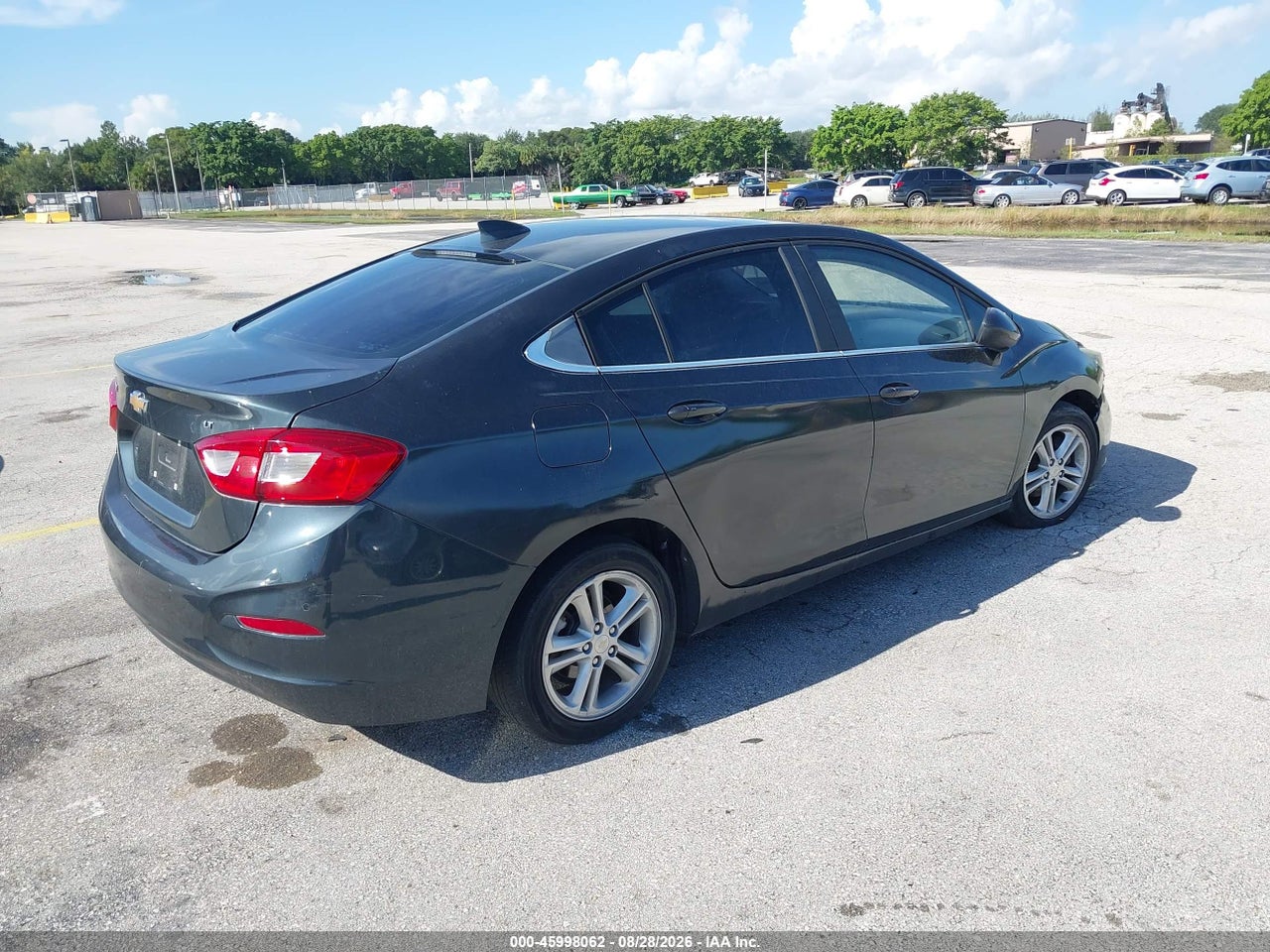2018 CHEVROLET CRUZE LT AUTO · 4/10