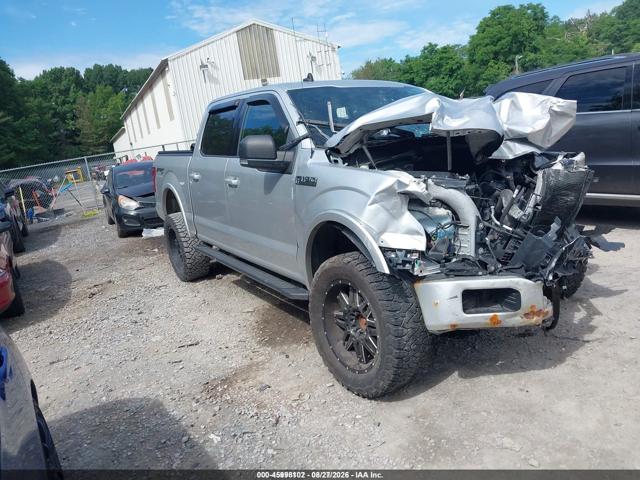 1FTEW1E50KF****** · 2019 FORD F-150 XLT