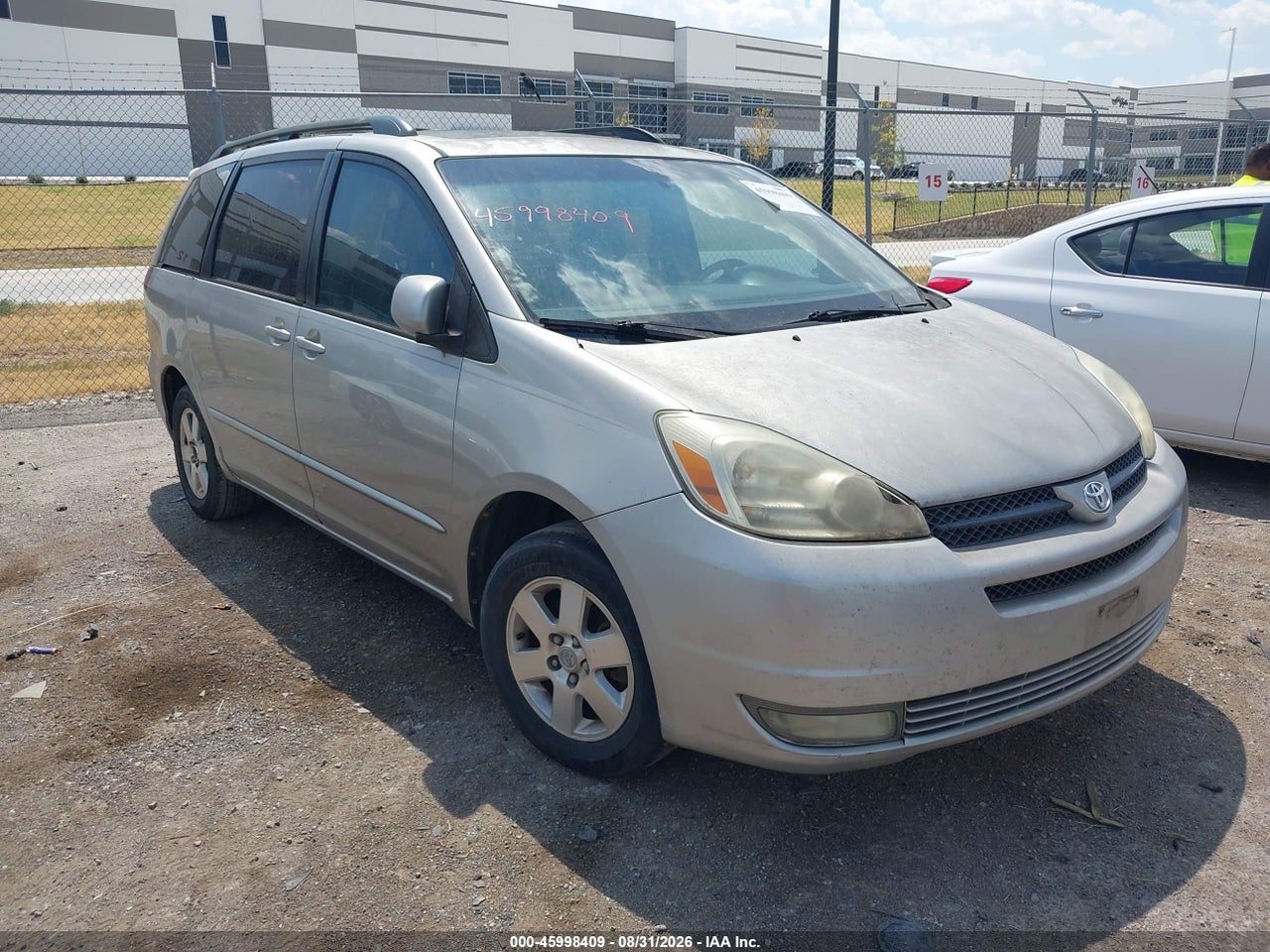 2005 TOYOTA SIENNA XLE