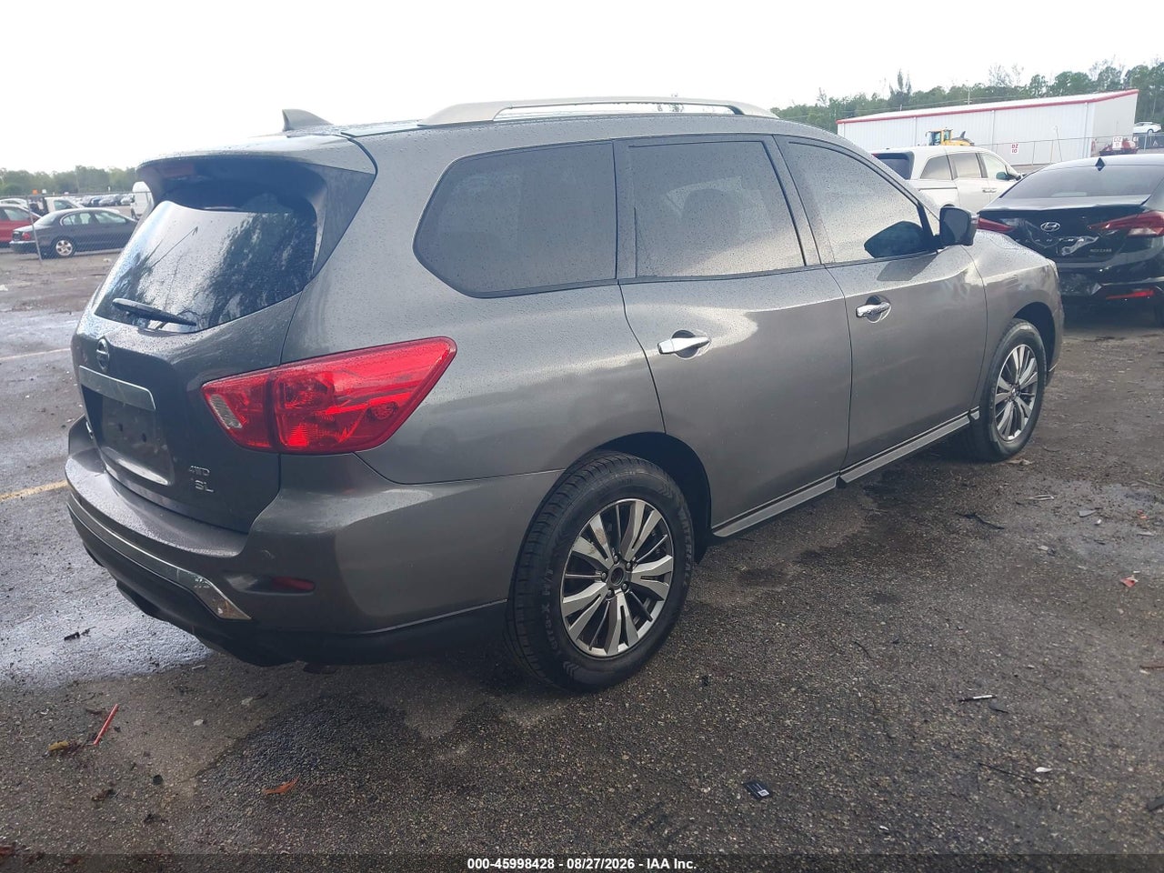 2019 NISSAN PATHFINDER SL · 4/11