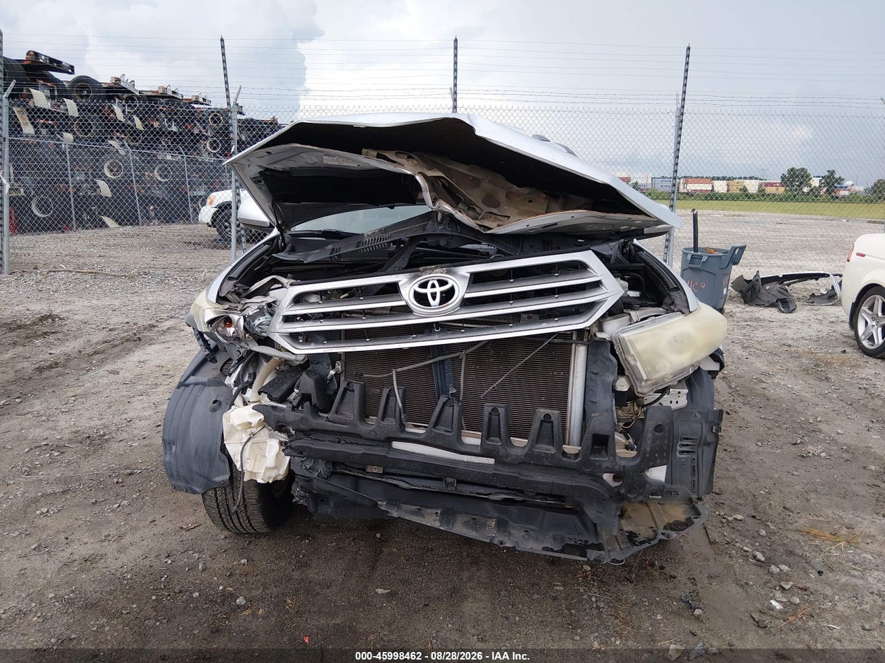 2012 TOYOTA HIGHLANDER   · 6/11