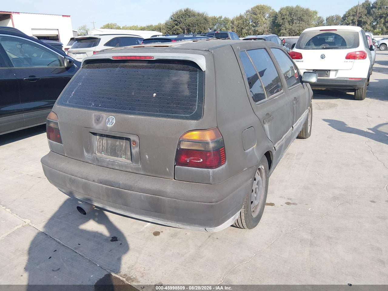 1998 VOLKSWAGEN GOLF GL · 4/11