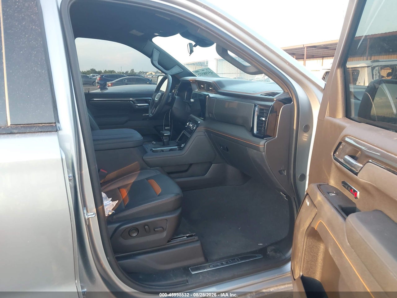 2021 GMC SIERRA 1500 4WD  SHORT BOX AT4 · 5/11
