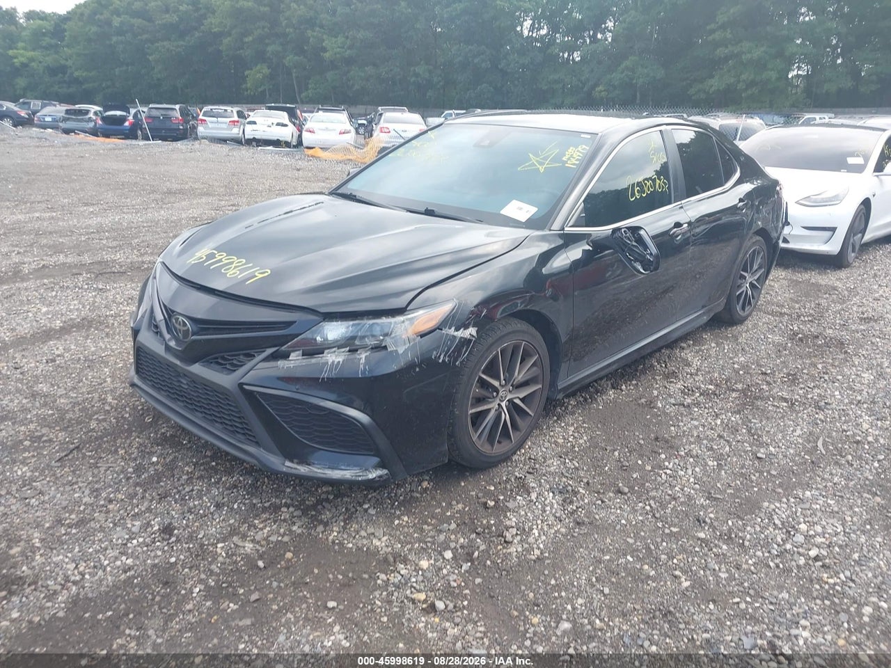 2023 TOYOTA CAMRY SE · 2/11