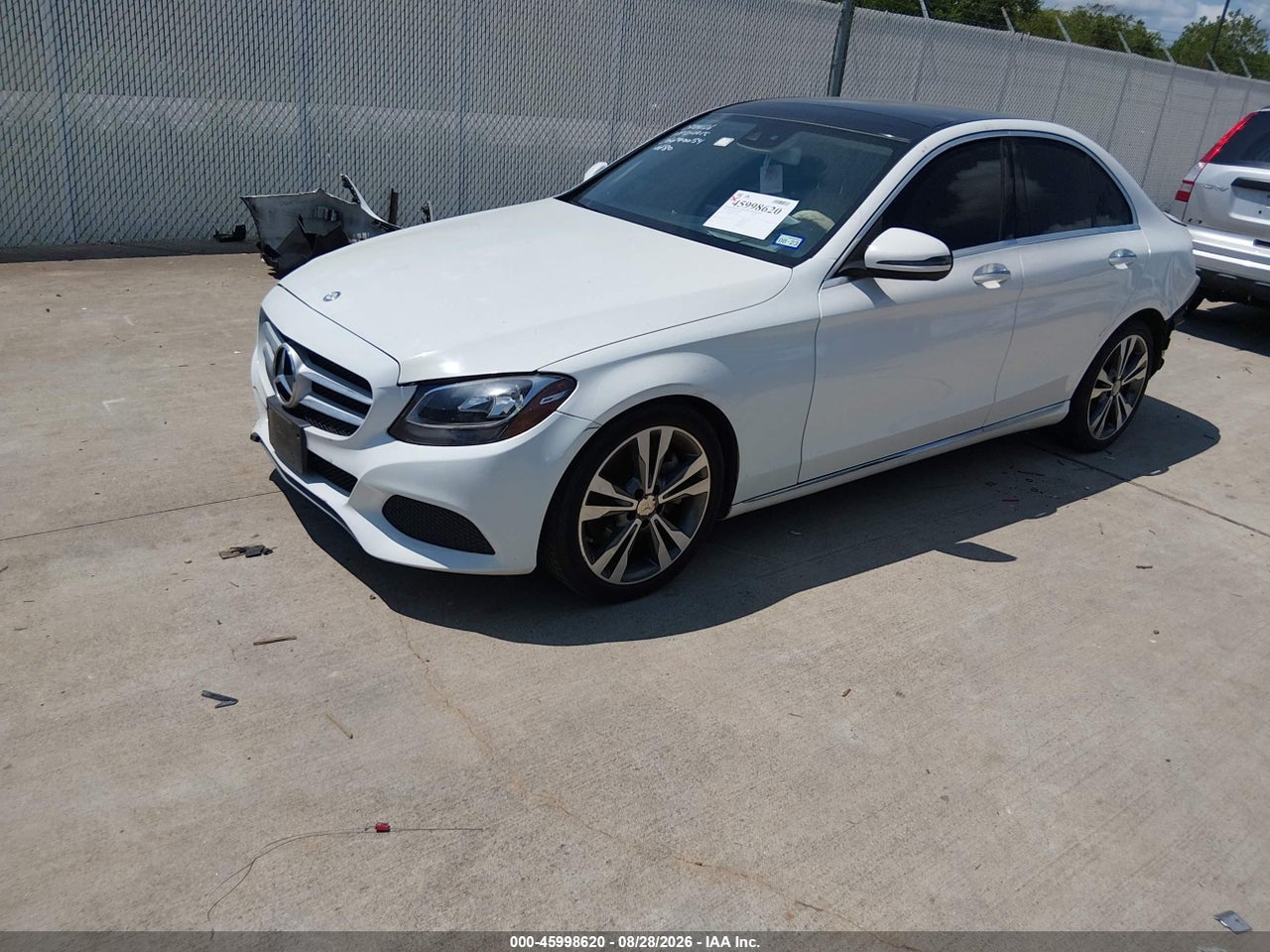 2016 MERCEDES-BENZ C 300 · 2/11