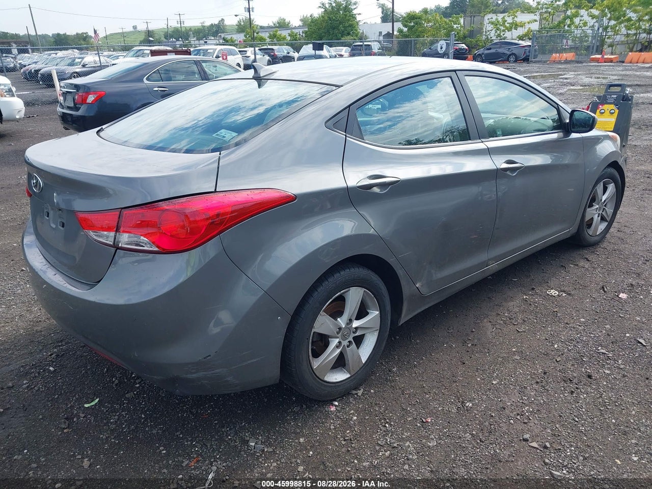 2013 HYUNDAI ELANTRA GLS · 4/11