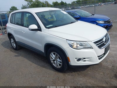 2011 VOLKSWAGEN TIGUAN S