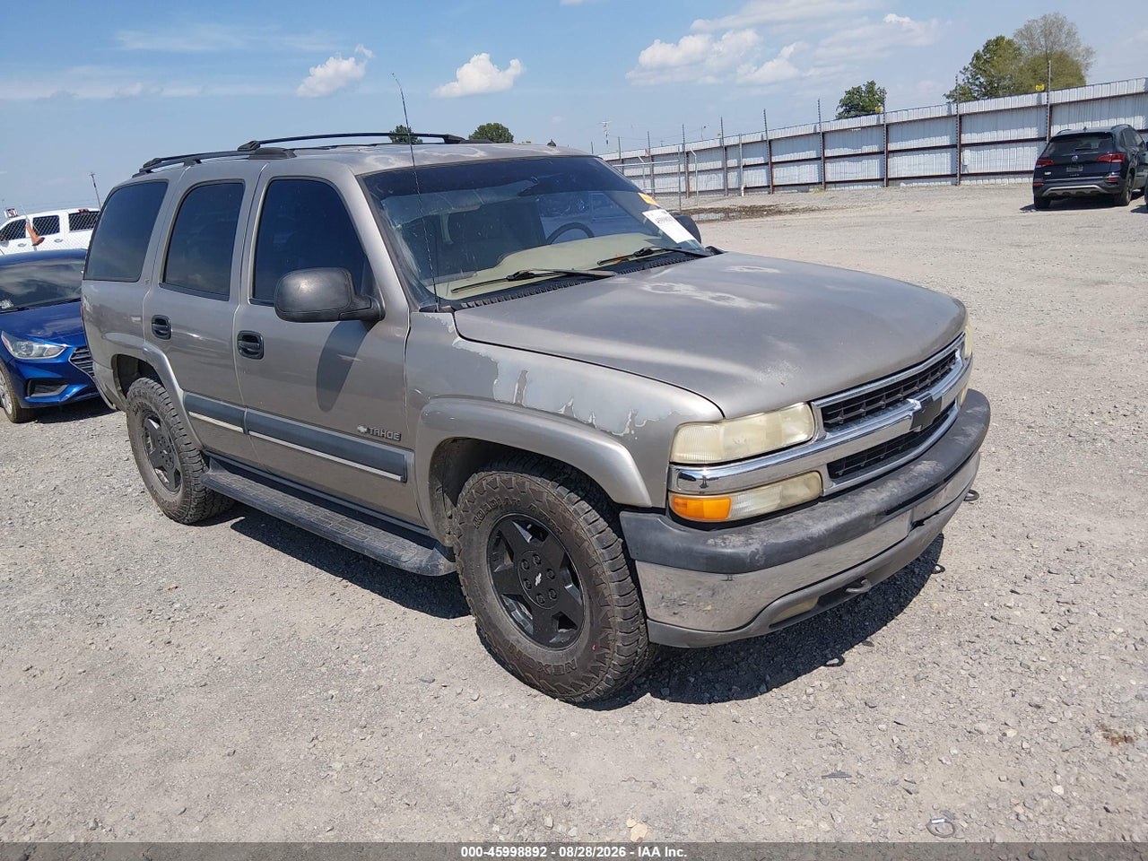 2002 CHEVROLET TAHOE LS