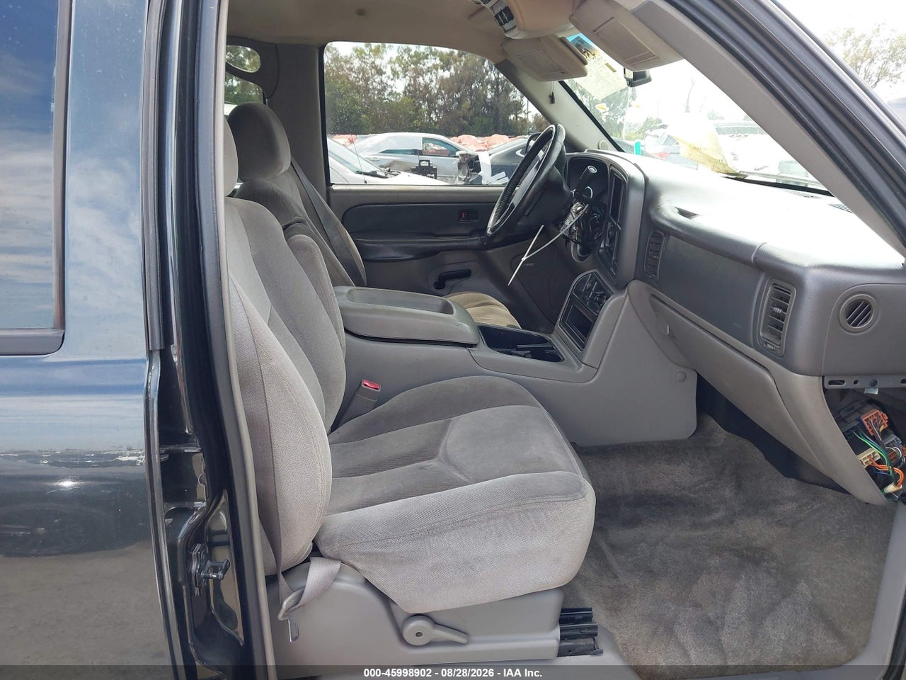 2003 GMC YUKON SLE · 5/11
