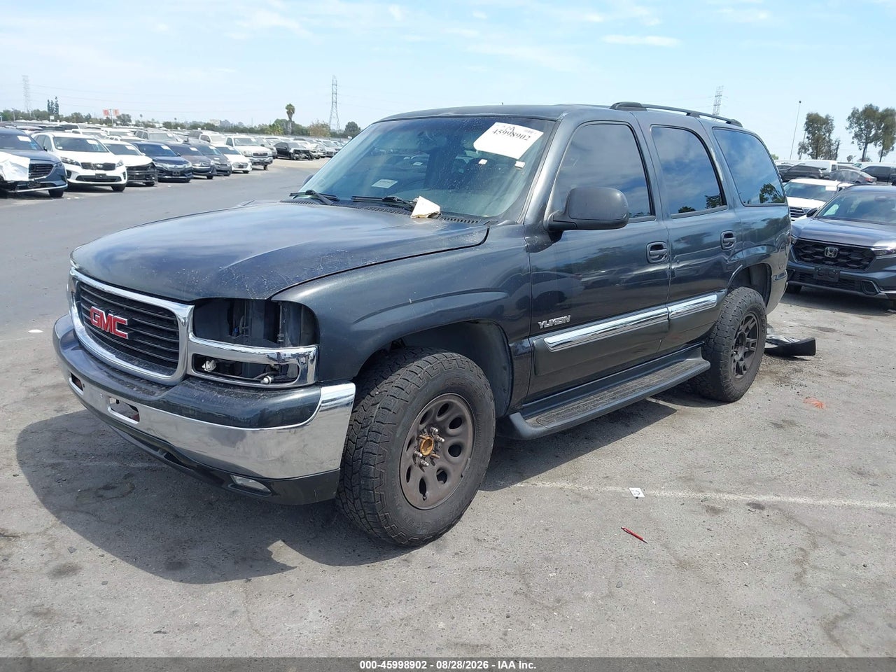2003 GMC YUKON SLE · 2/11
