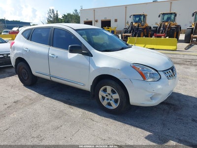 JN8AS5MT0DW****** · 2013 NISSAN ROGUE S