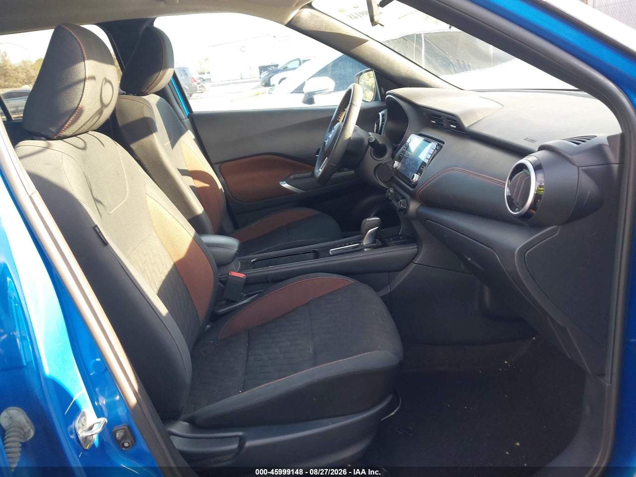 2022 NISSAN KICKS SR XTRONIC CVT · 5/11