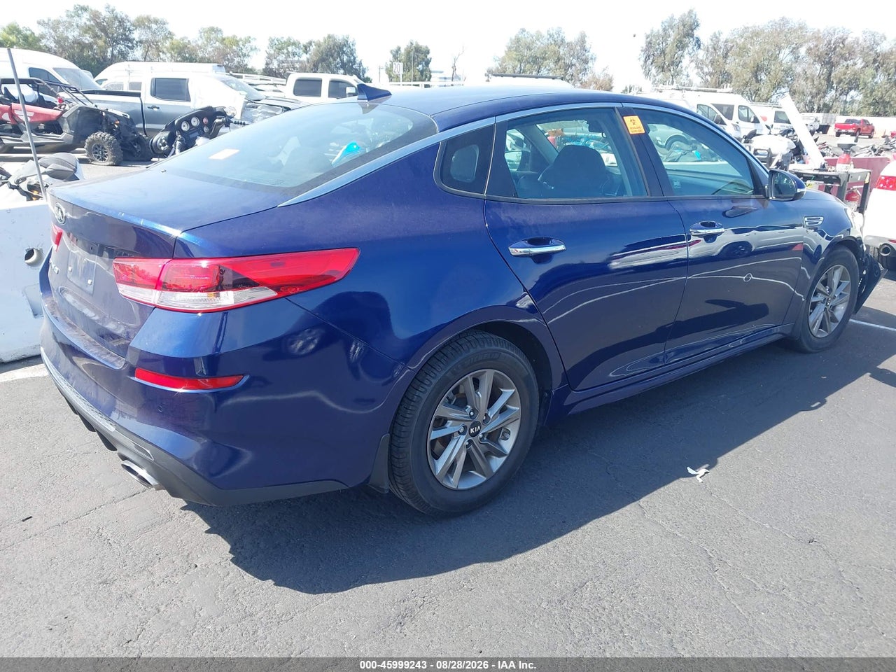 2019 KIA OPTIMA LX · 4/10