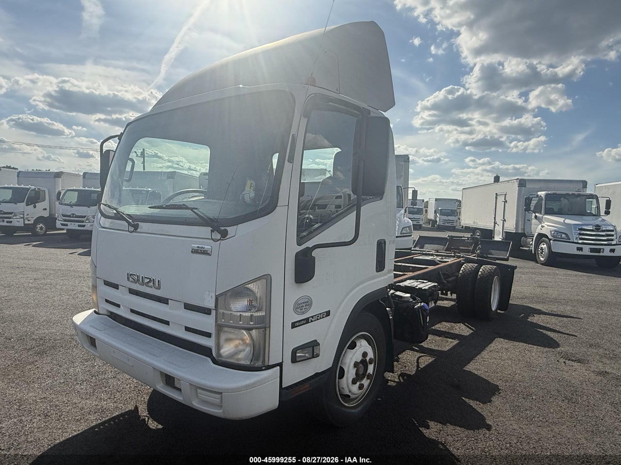 2014 ISUZU NPR   · 2/11