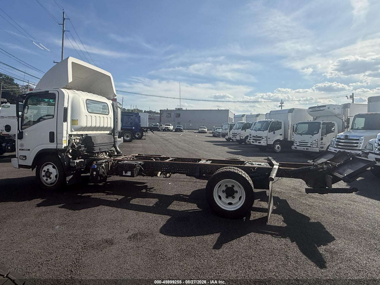 2014 ISUZU NPR   · 5/11