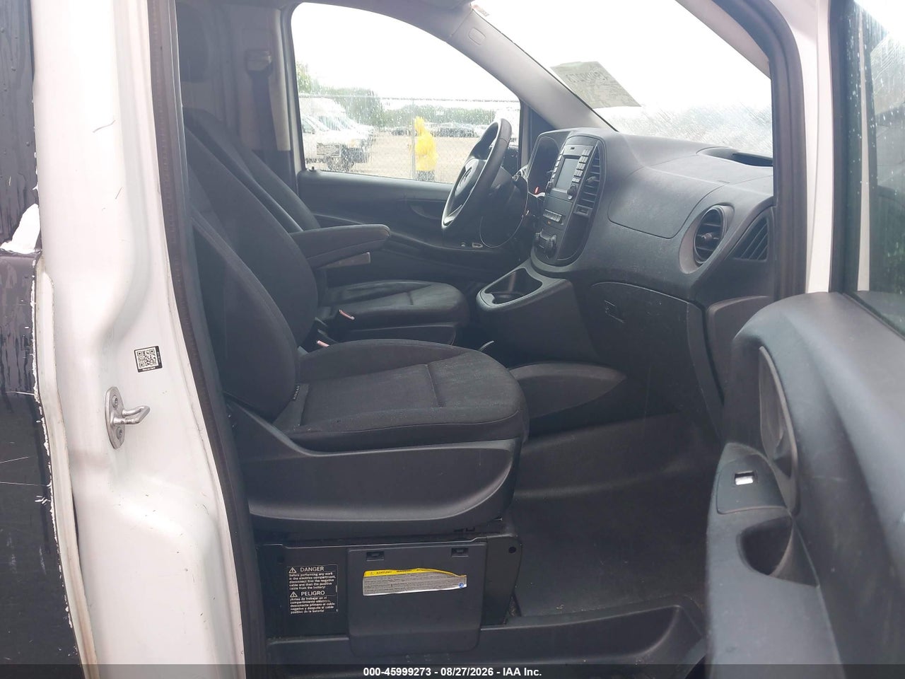 2020 MERCEDES-BENZ METRIS · 5/11
