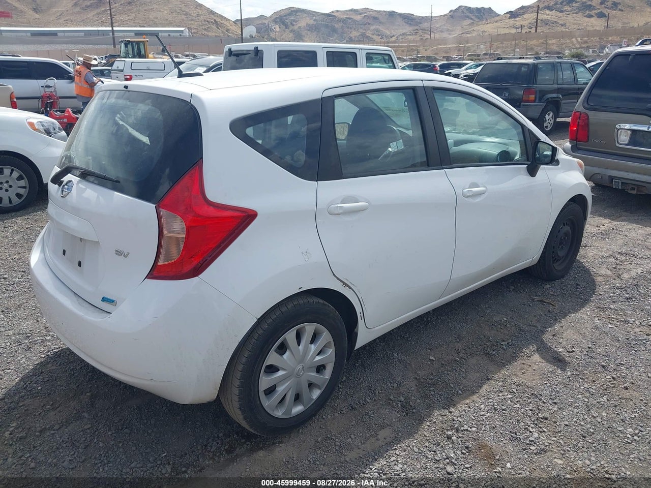 2016 NISSAN VERSA NOTE S (SR)/S PLUS/SL/SR/SV · 4/11
