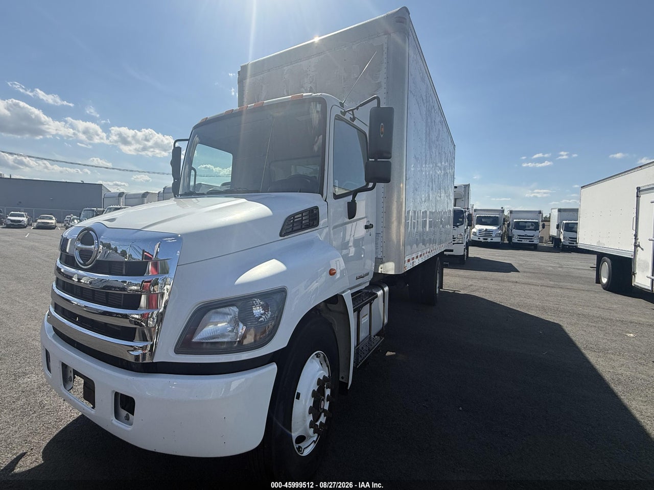 2018 HINO 338 · 2/11