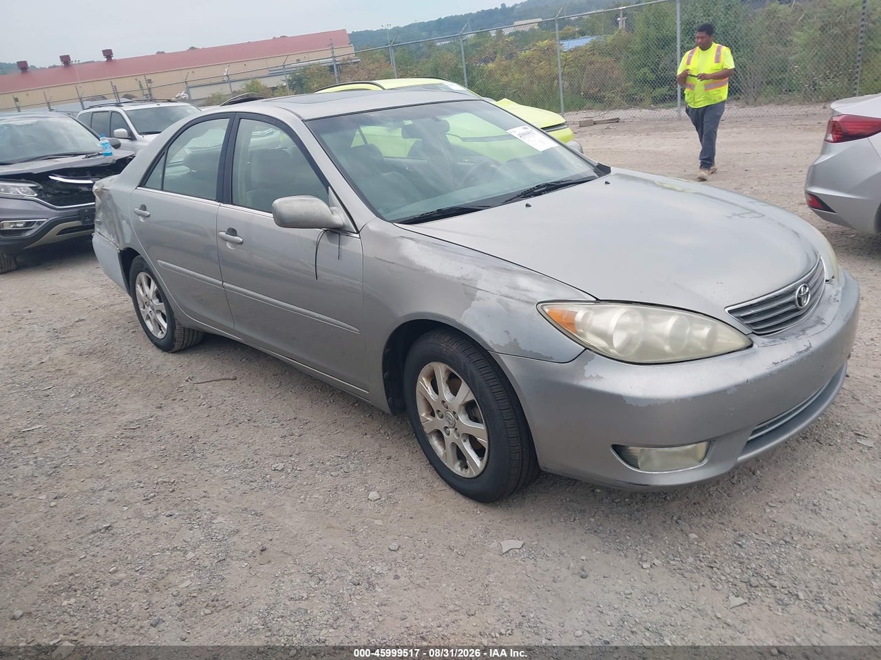 2005 TOYOTA CAMRY XLE