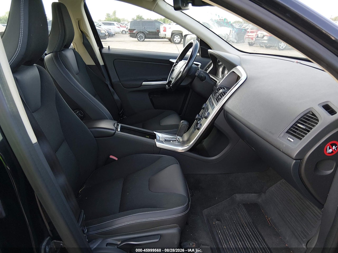 2012 VOLVO XC60 3.2/3.2 PLATINUM/3.2 PREMIER/3.2 PREMIER PLUS · 5/11