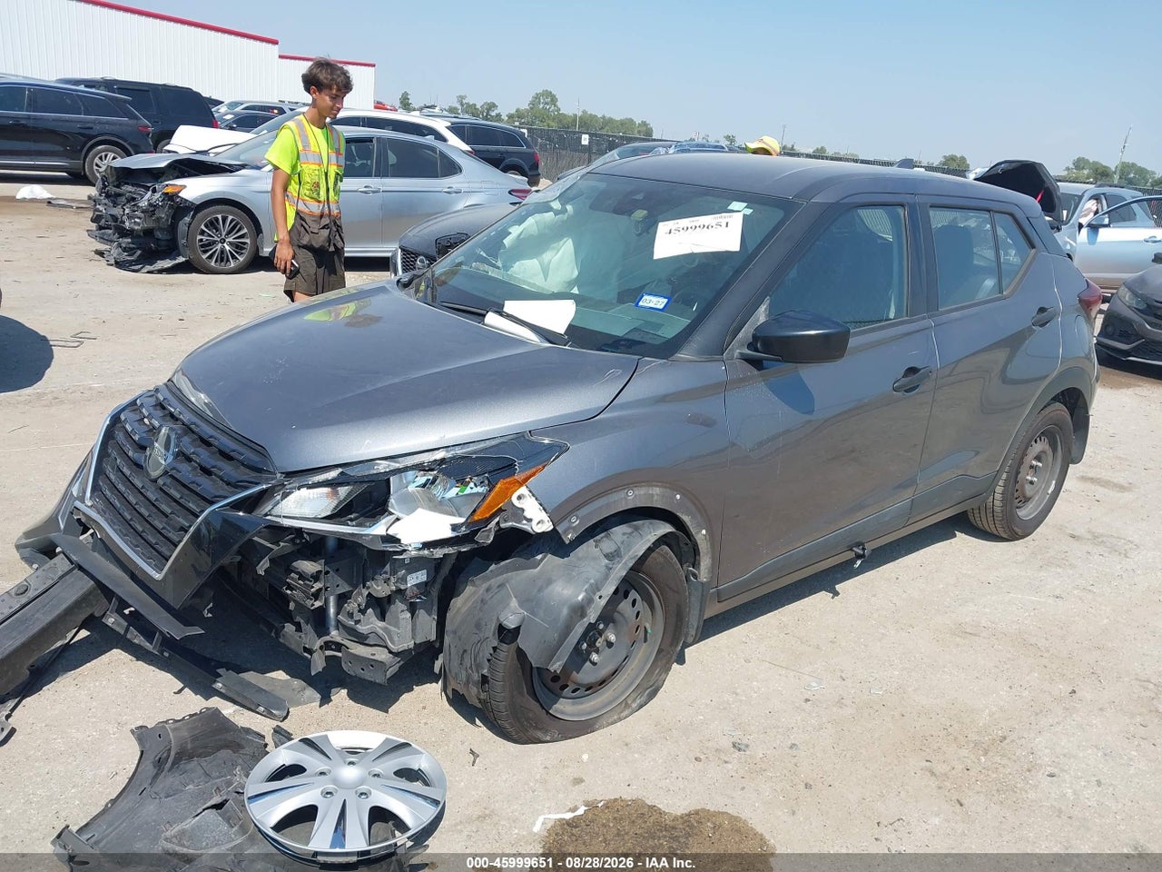 2021 NISSAN KICKS S XTRONIC CVT · 2/11