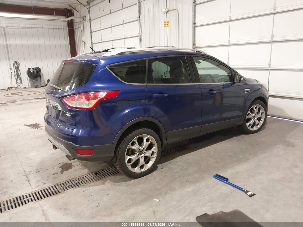 2015 FORD ESCAPE TITANIUM · 4/11