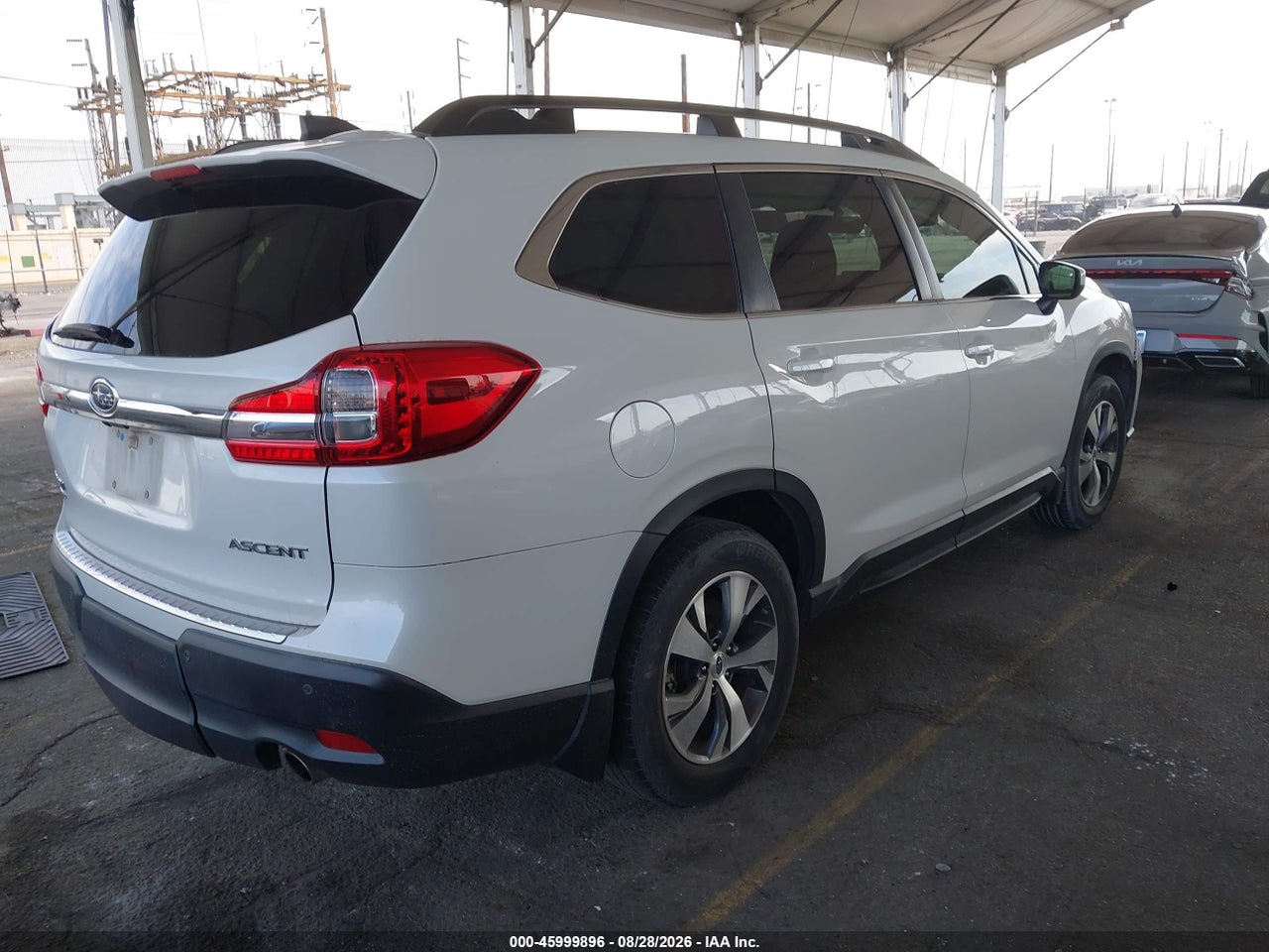 2020 SUBARU ASCENT PREMIUM · 4/11