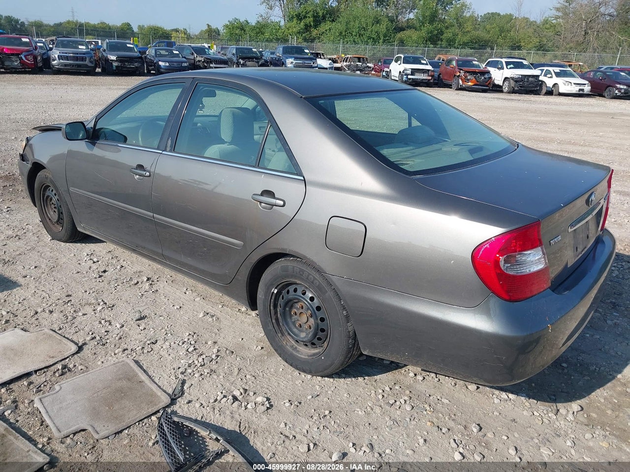 2004 TOYOTA CAMRY LE · 3/11