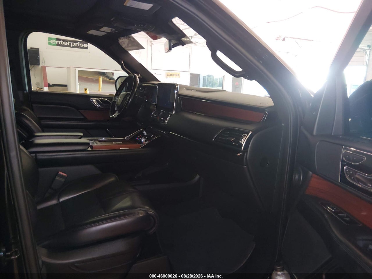 2021 LINCOLN NAVIGATOR RESERVE L · 5/11