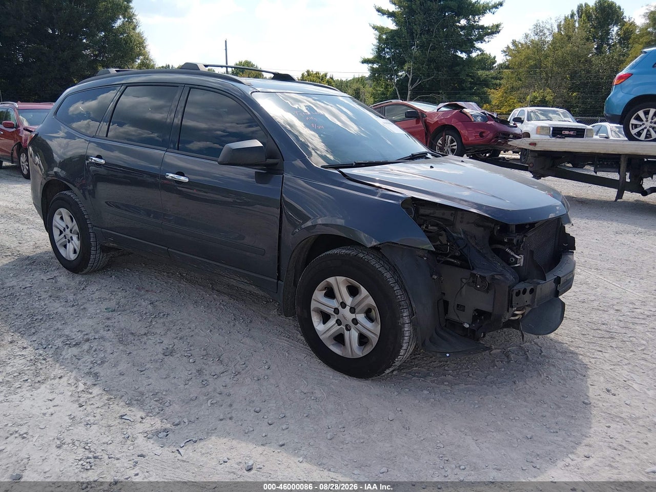 2014 CHEVROLET TRAVERSE LS