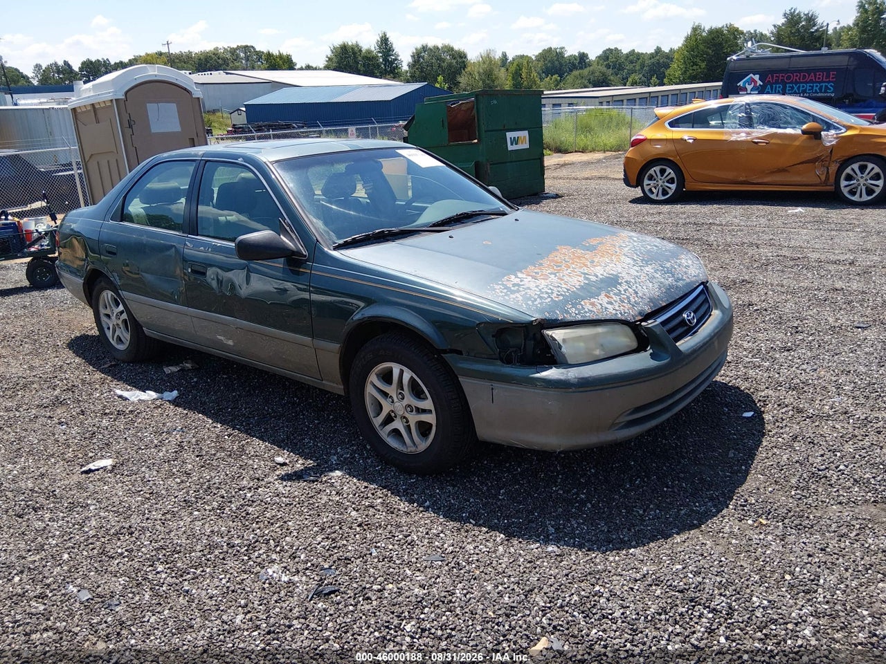 2000 TOYOTA CAMRY LE