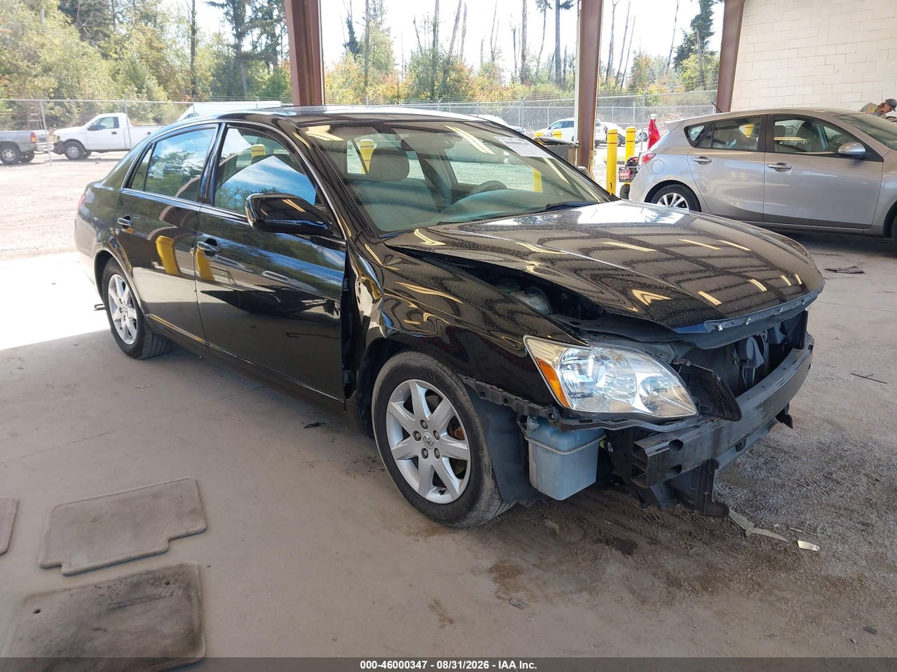 2005 TOYOTA AVALON XL