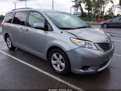 5TDKK3DC7CS****** · 2012 TOYOTA SIENNA LE V6 8 PASSENGER