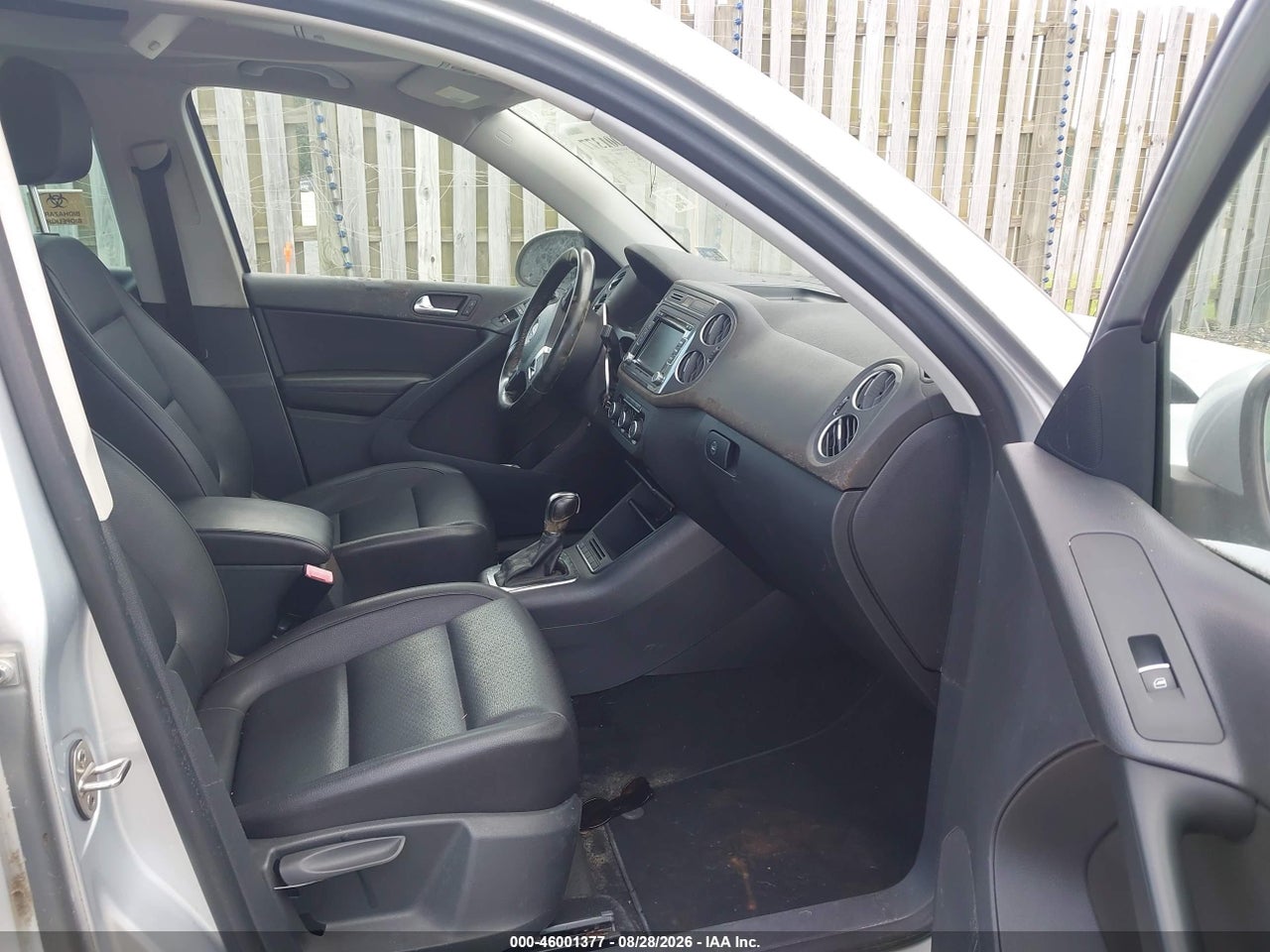 2012 VOLKSWAGEN TIGUAN SE · 5/11
