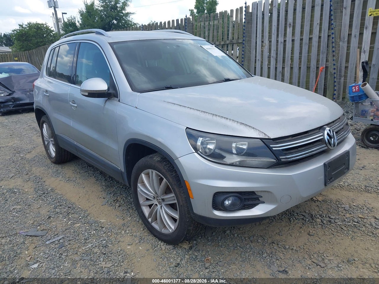 2012 VOLKSWAGEN TIGUAN SE