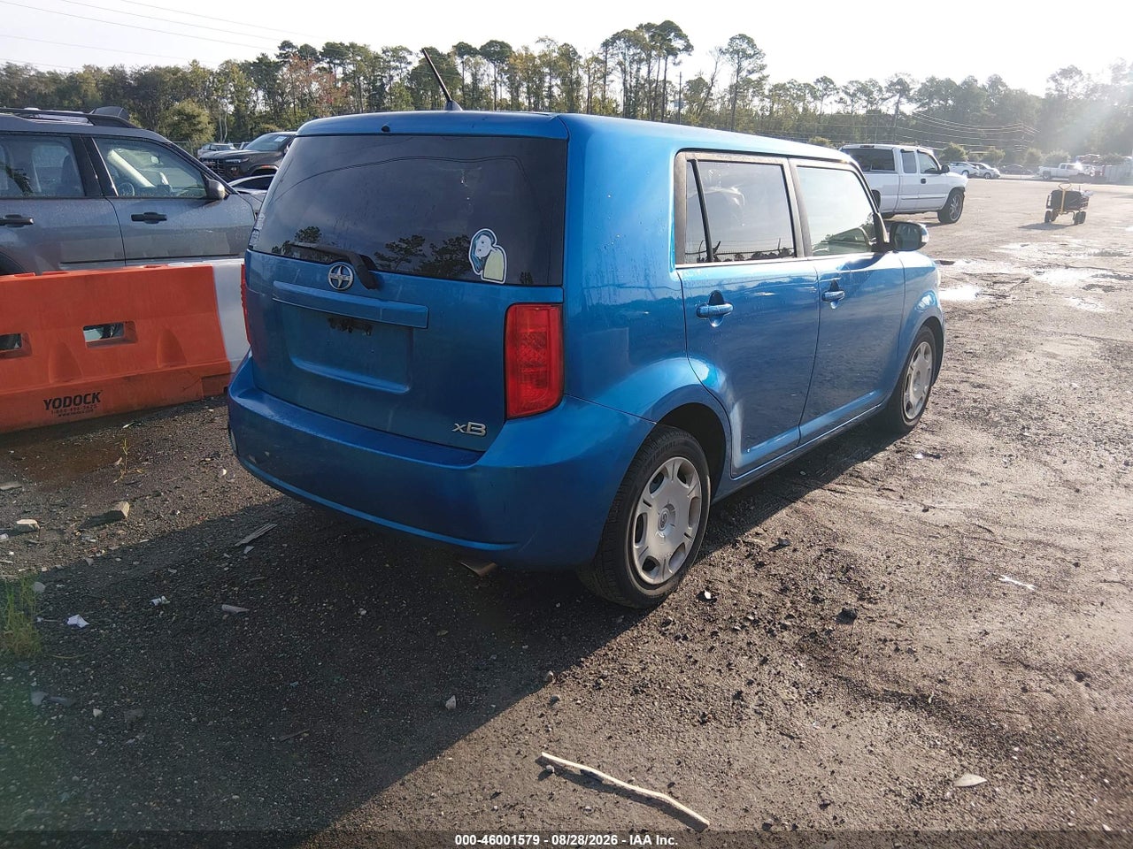 2010 SCION XB   · 4/11
