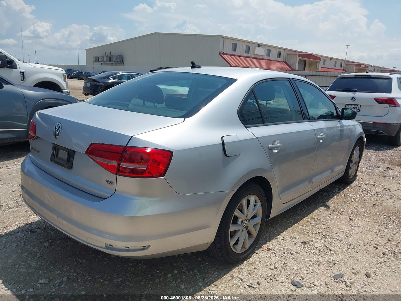 2015 VOLKSWAGEN JETTA 1.8T SE · 4/11