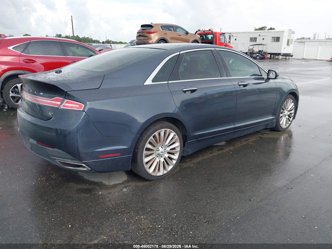 2013 LINCOLN MKZ   · 4/11