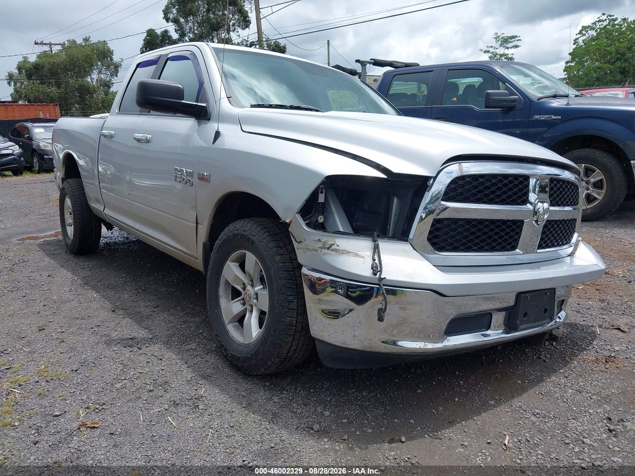 2017 RAM 1500 SLT 4X4 6'4 BOX