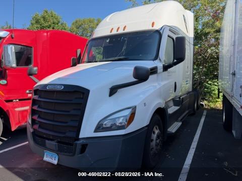 2021 FREIGHTLINER NEW CASCADIA 126   · 2/10